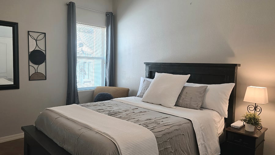 Queen with private full bathroom. $1100