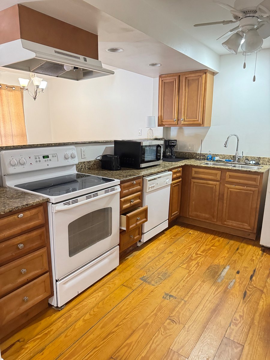 Furnished Finder property 882854_1 photo 8