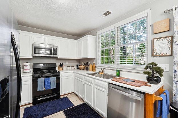 Furnished Finder property 882884_1 photo 15