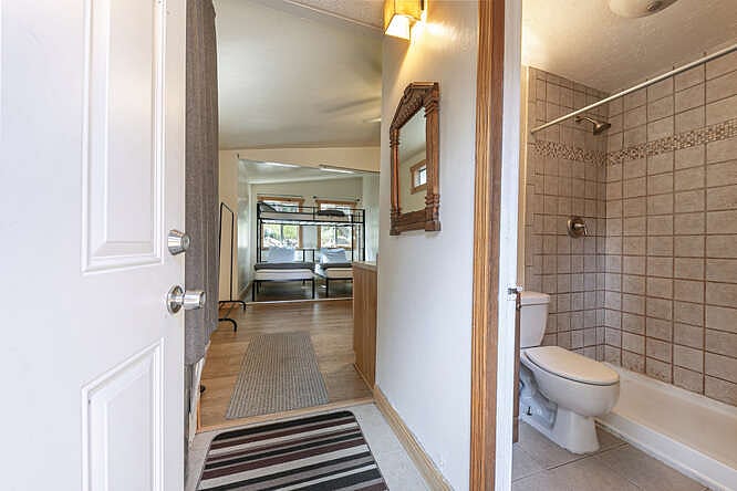 Furnished Finder property 882988_1 photo 6