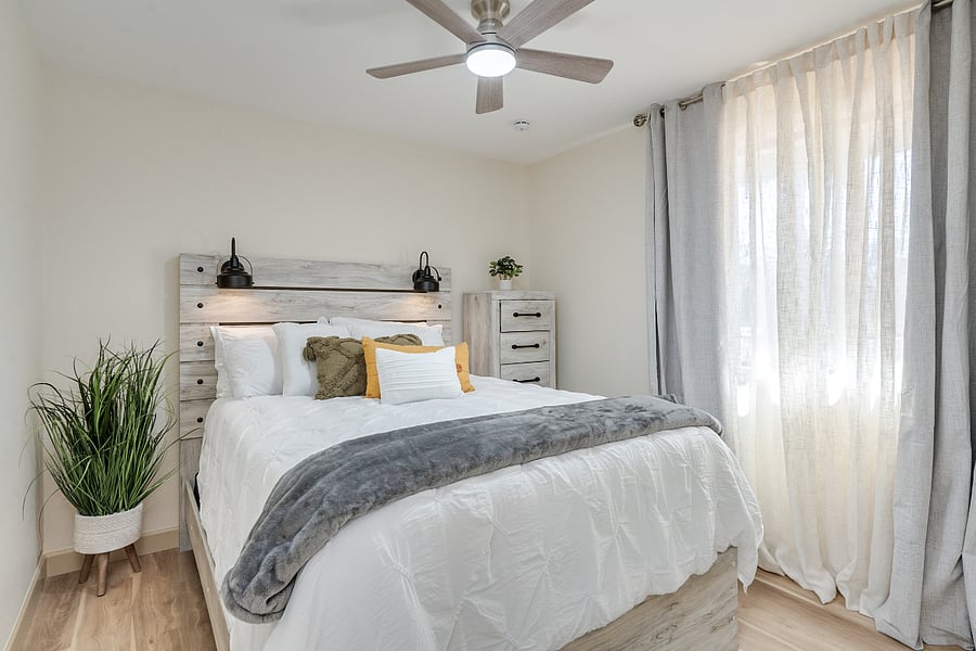 Queen bedroom
