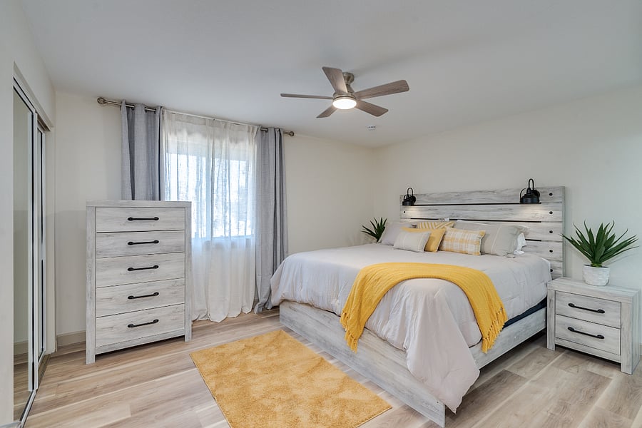 Master king bedroom