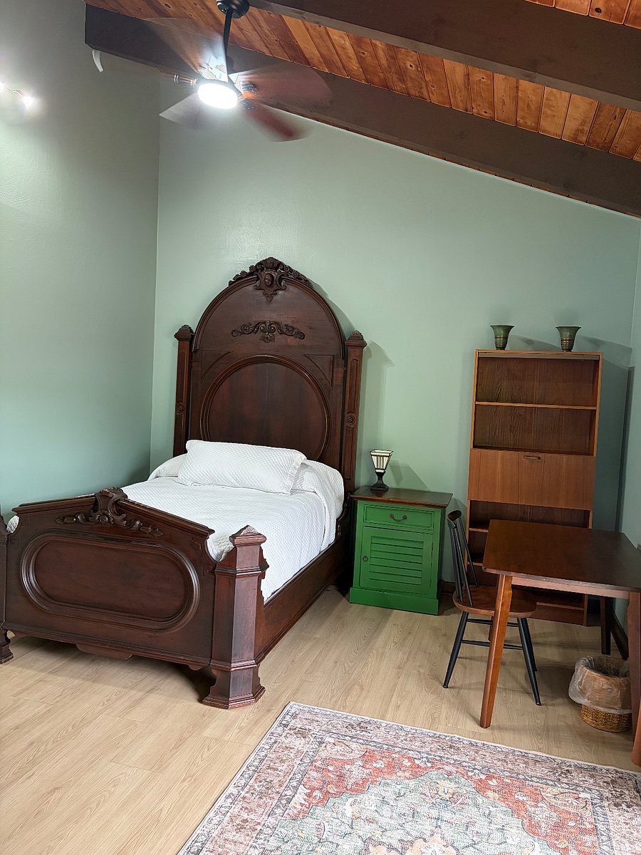 Antique Full Size Bed
