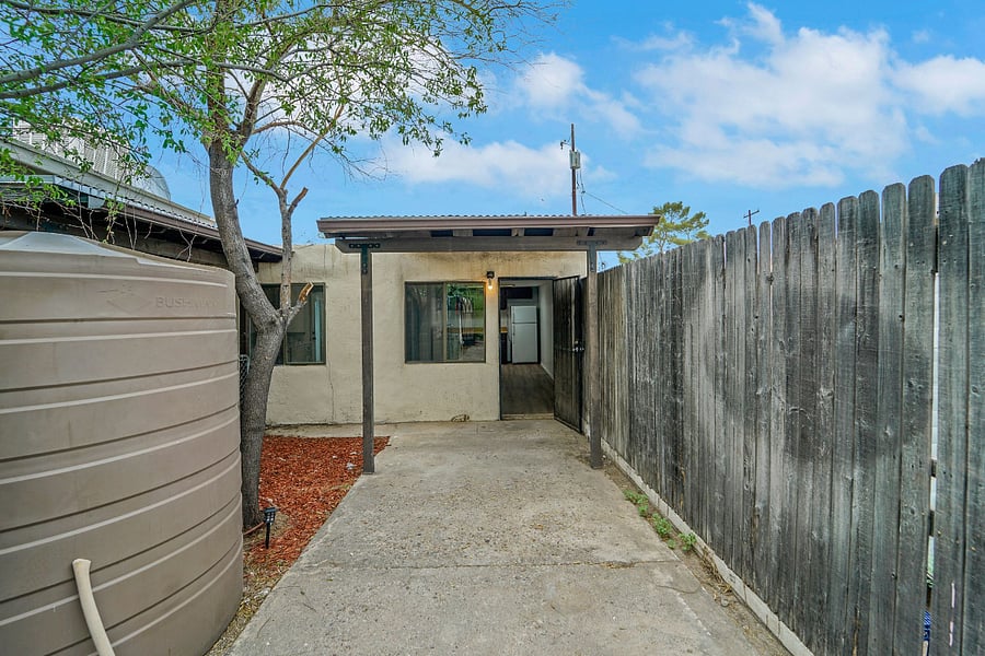 Furnished Finder property 883074_1 photo 21