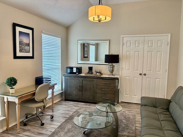 Furnished Finder property 883113_1 photo 3