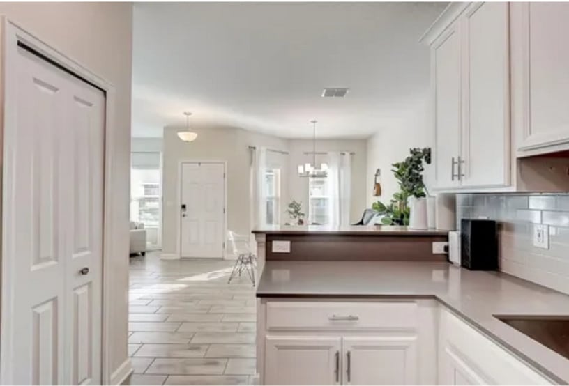 Furnished Finder property 883136_1 photo 3