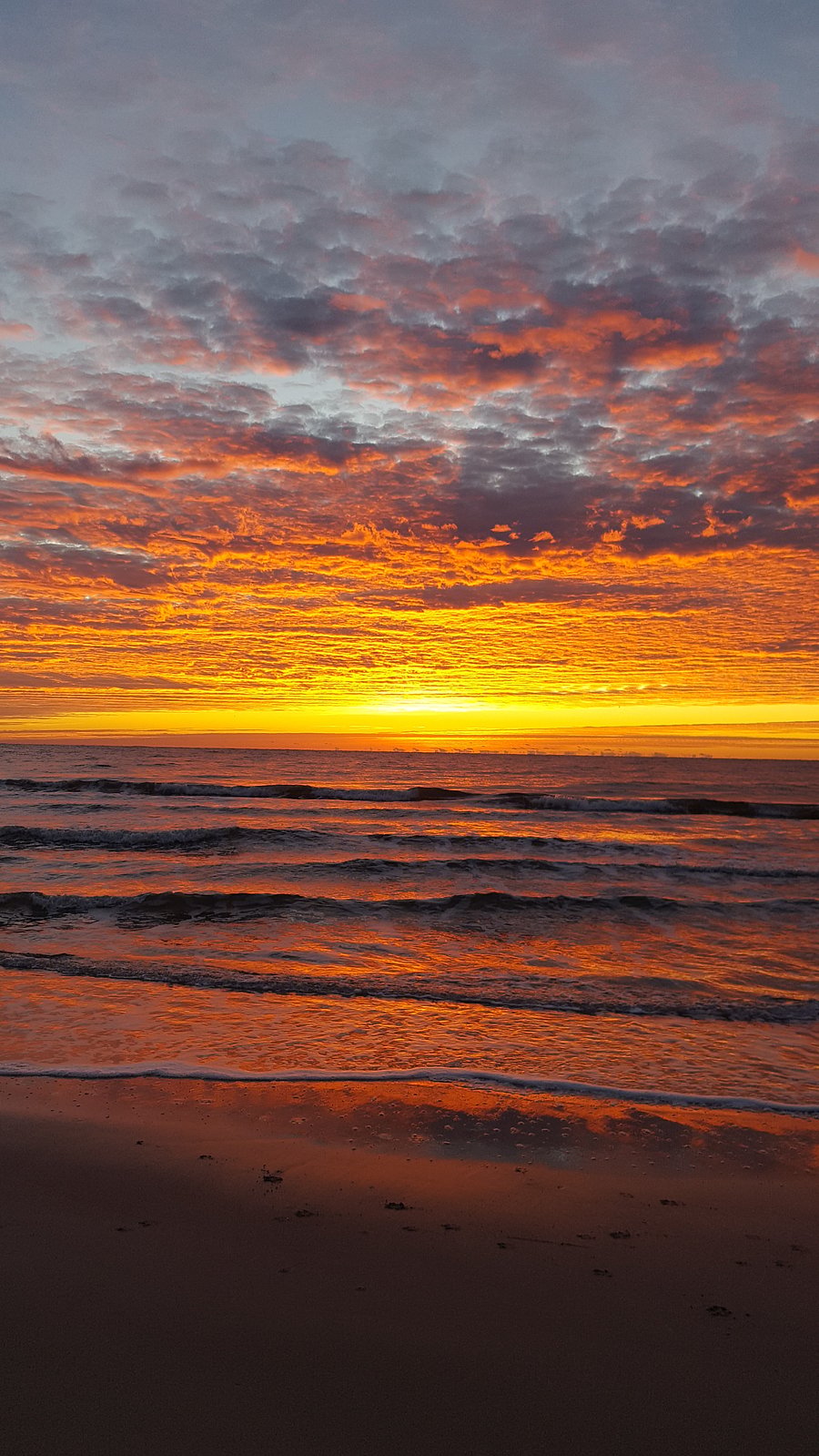 Sunrise at Huntington Beach State Park