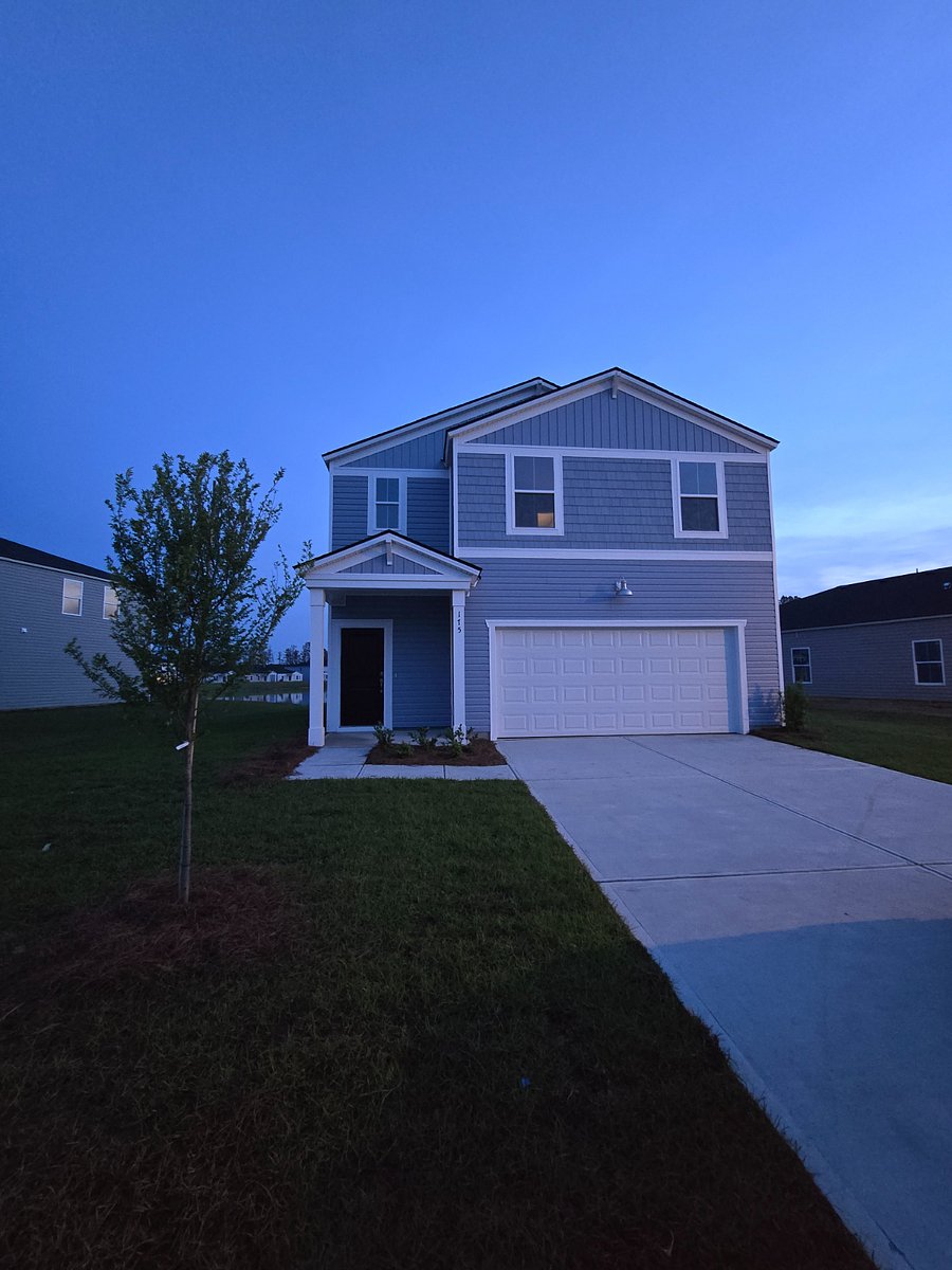 Nice home w privacy and space between neighbors