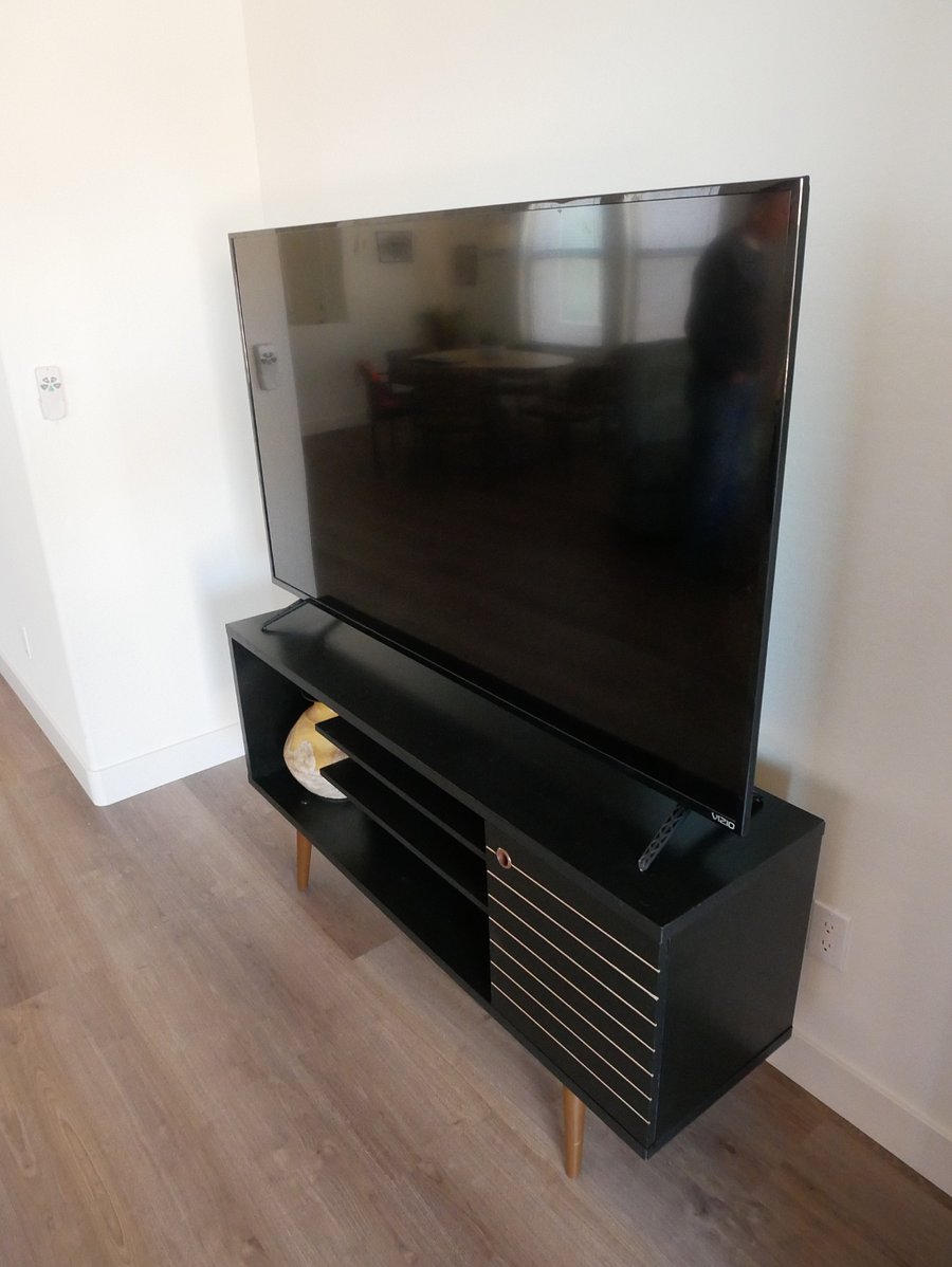 There are two smart tv's. One in living room and the other in primary bedroom. 