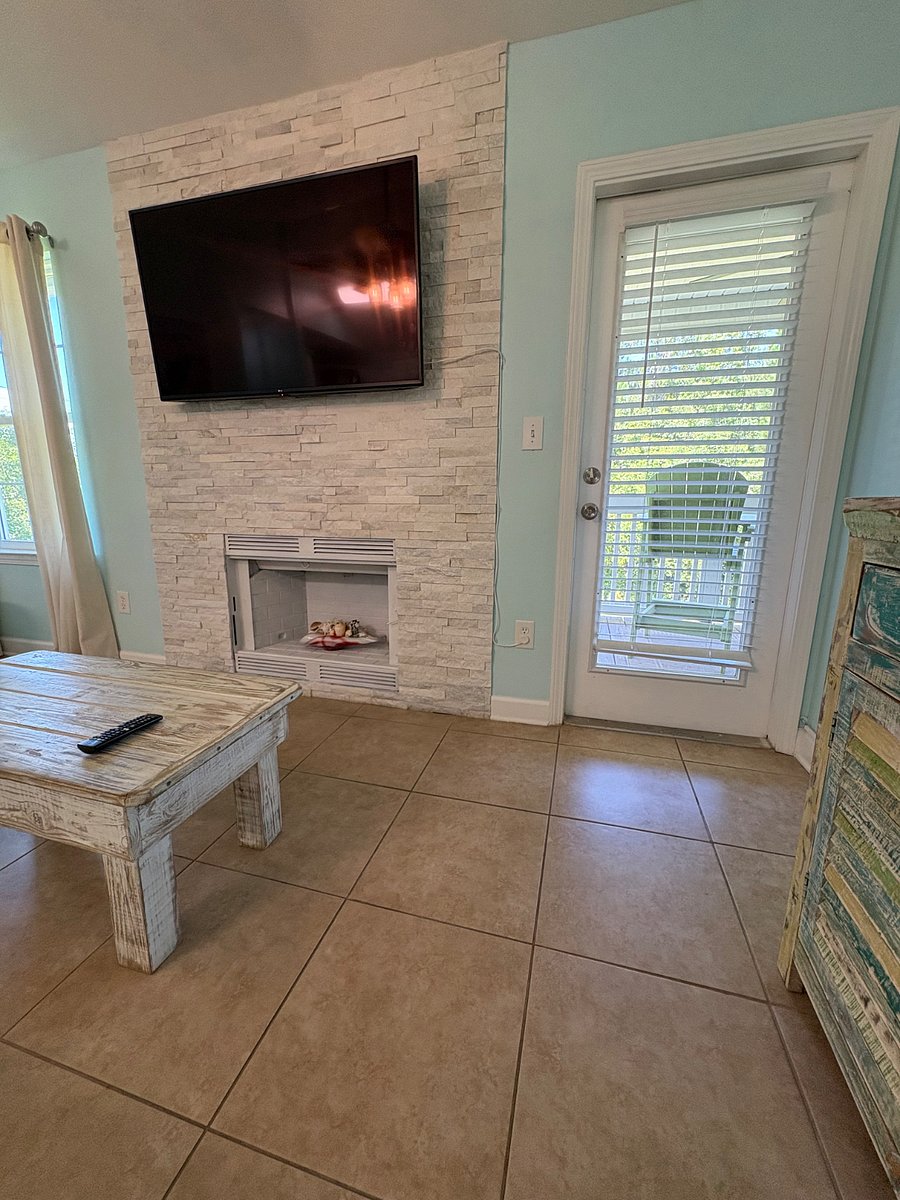 Furnished Finder property 883200_1 photo 2