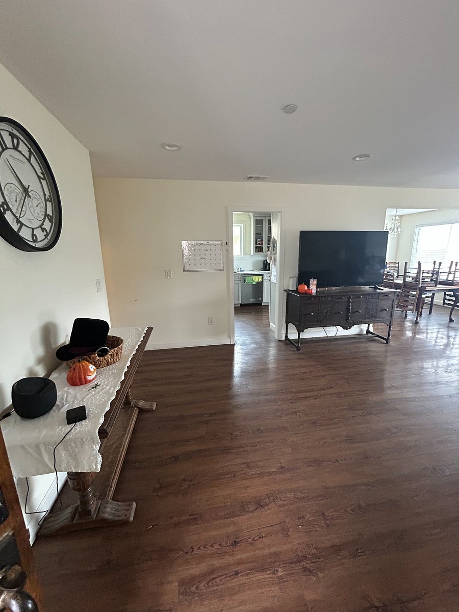 Furnished Finder property 883207_1 photo 15