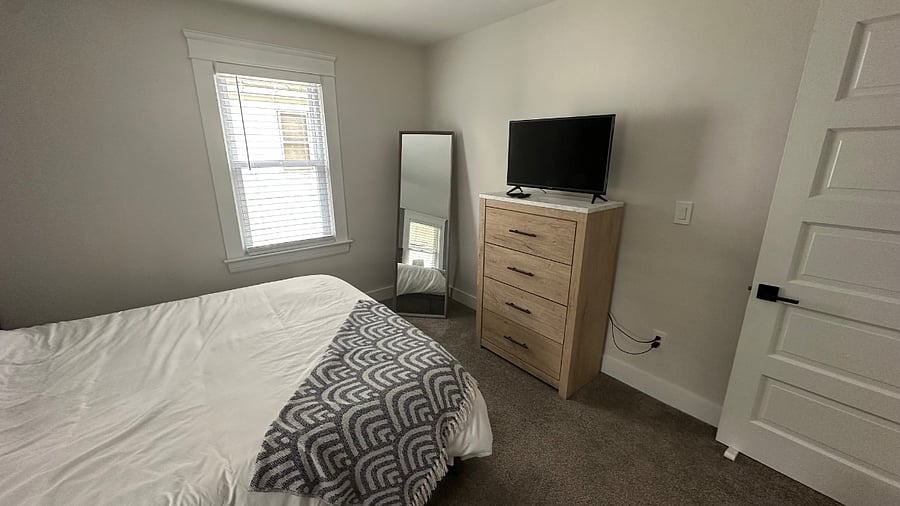 Furnished Finder property 883301_1 photo 13
