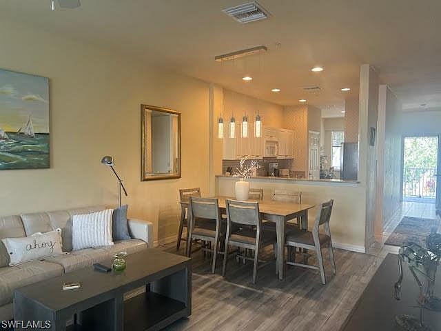 Furnished Finder property 883360_1 photo 10
