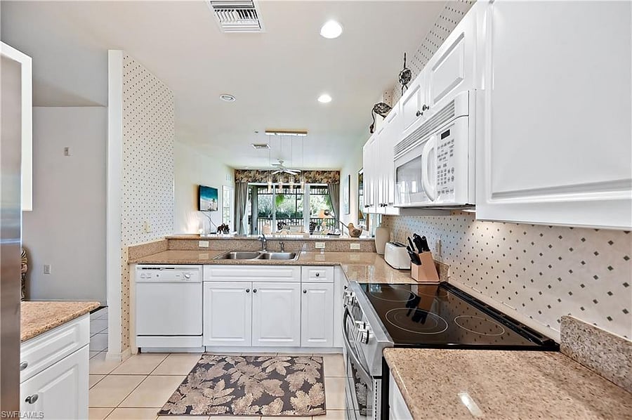 Furnished Finder property 883360_1 photo 12