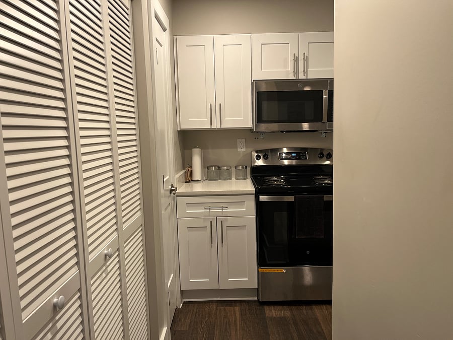 Furnished Finder property 883380_1 photo 3