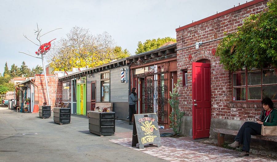 Temescal Alley, neighborhood shopping and eating destination