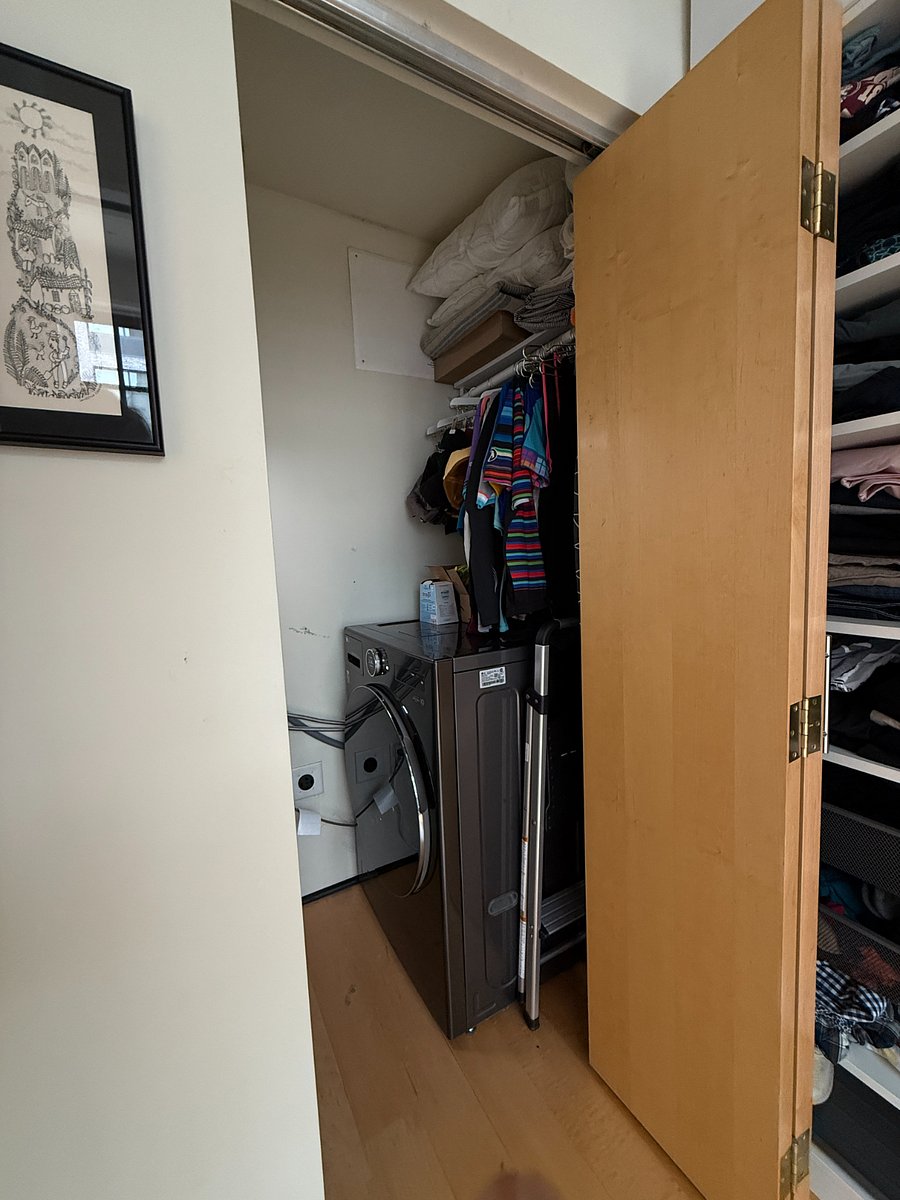 Washer/dryer combo unit.