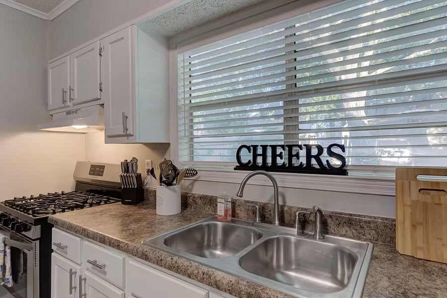 Furnished Finder property 883402_1 photo 13