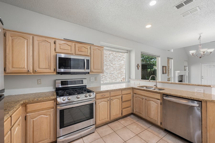 Furnished Finder property 883410_1 photo 13