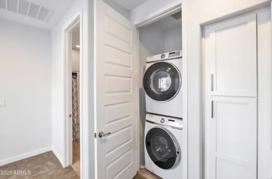 Full sized Washer/Dryer
