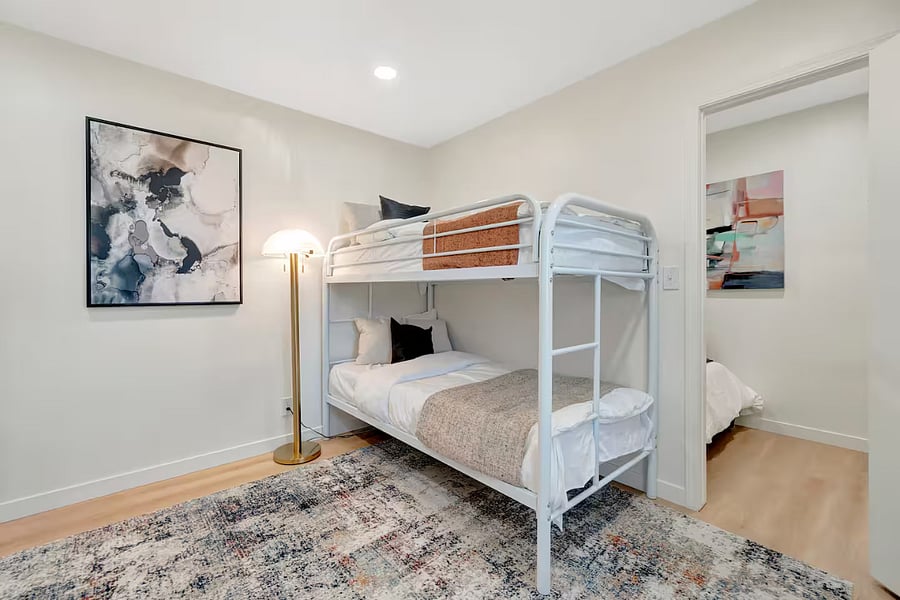 Furnished Finder property 883522_1 photo 30