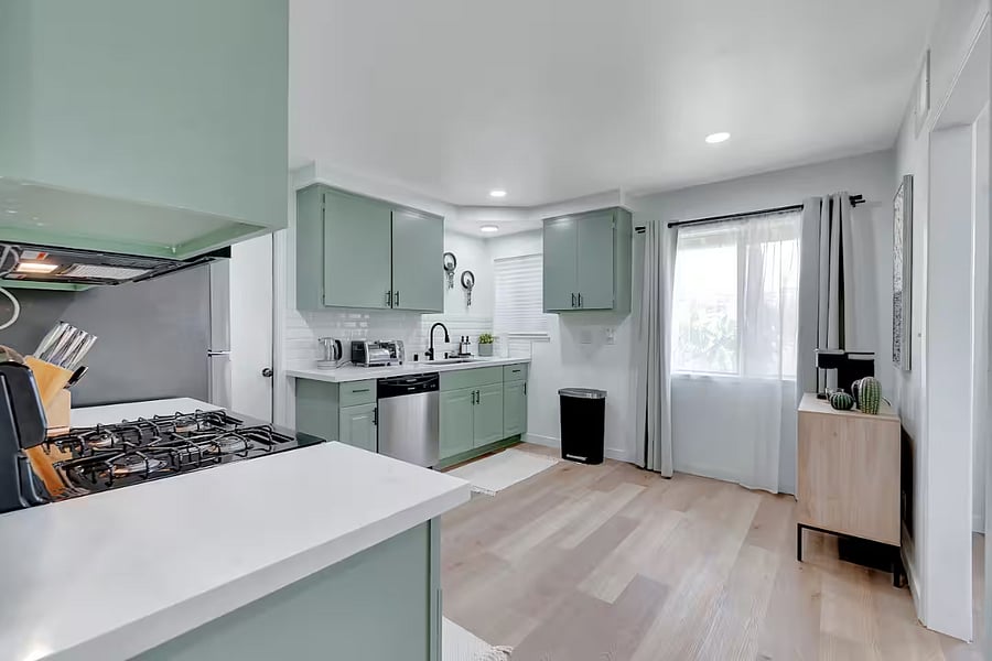 Furnished Finder property 883524_1 photo 8