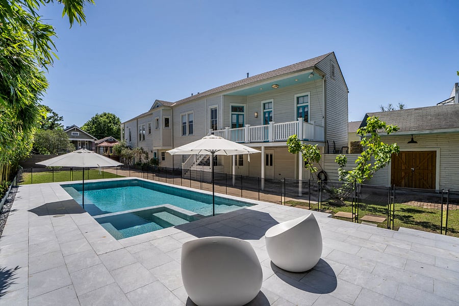 Enjoy a dip in the shared backyard pool... just send us a quick message before each use so we can make sure its all clear and good to go.