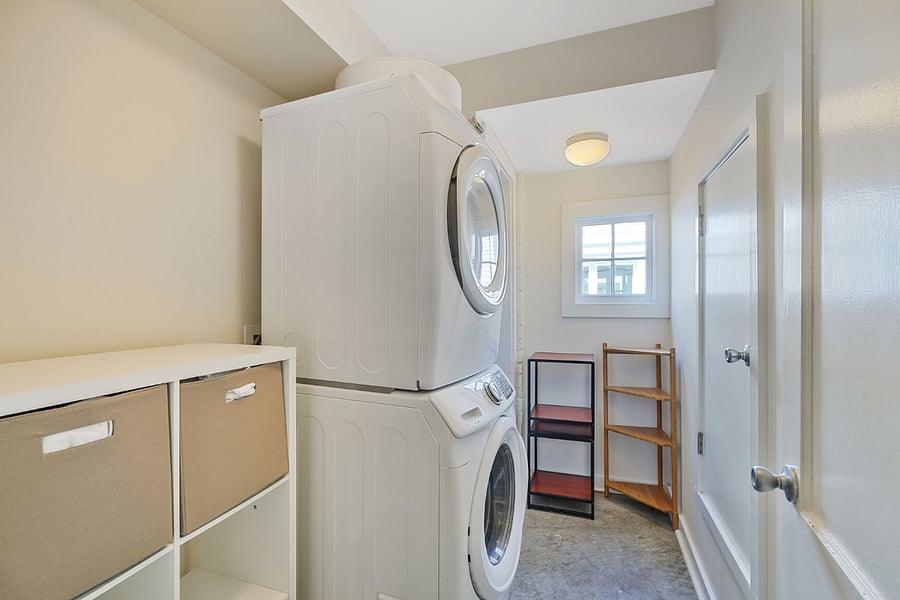 Walk in laundry room.