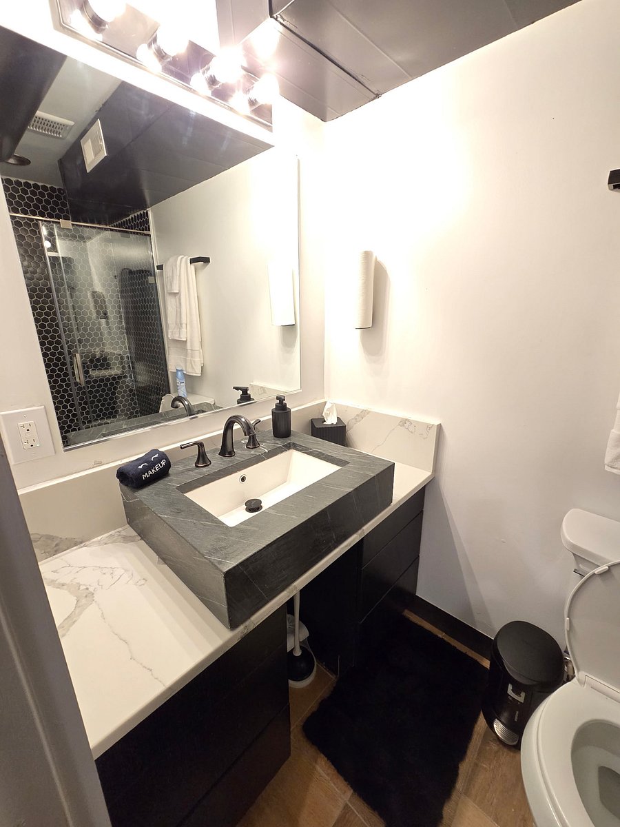 Furnished Finder property 883549_3 photo 7
