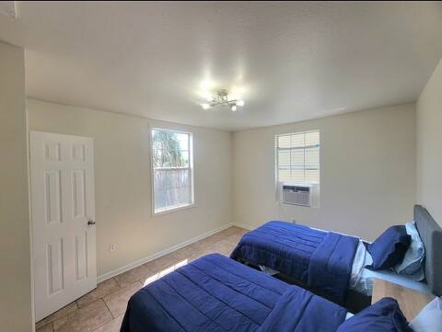 Furnished Finder property 883556_1 photo 13