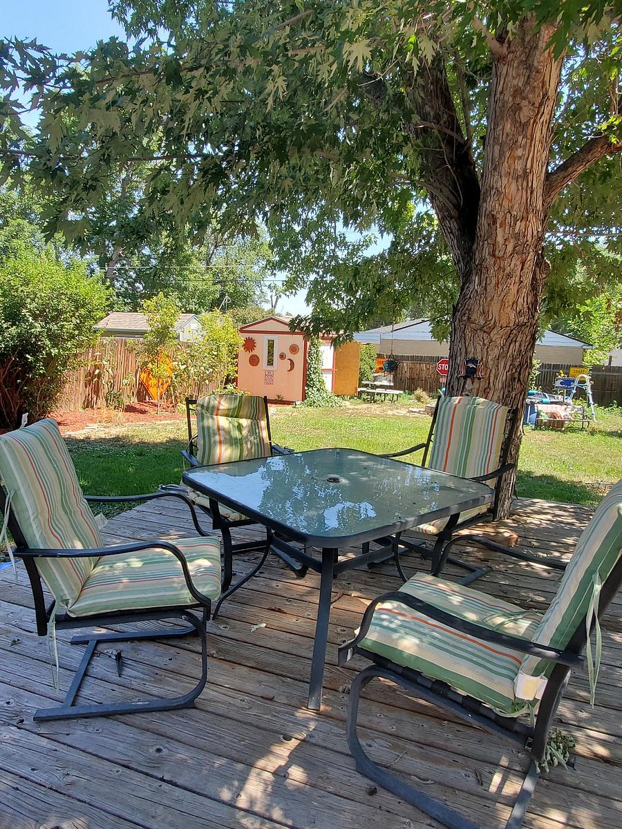Deck with grill