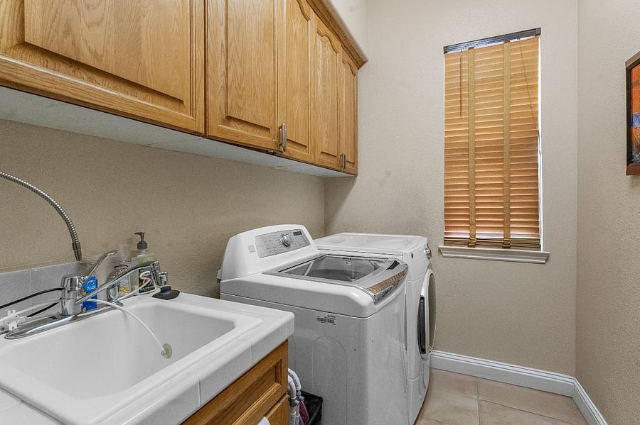 Furnished Finder property 883598_1 photo 9