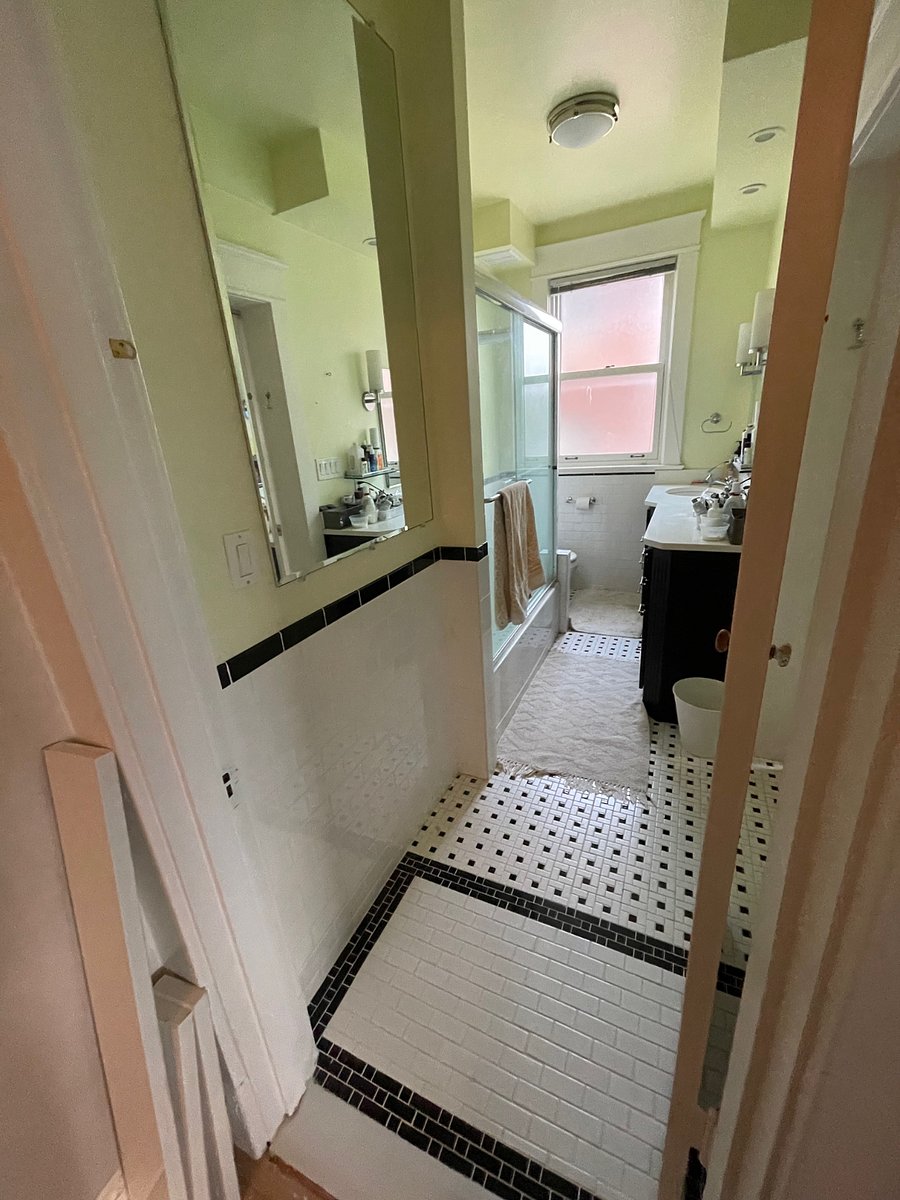 Furnished Finder property 883604_1 photo 18