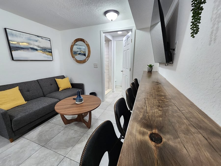 Furnished Finder property 883613_2 photo 9