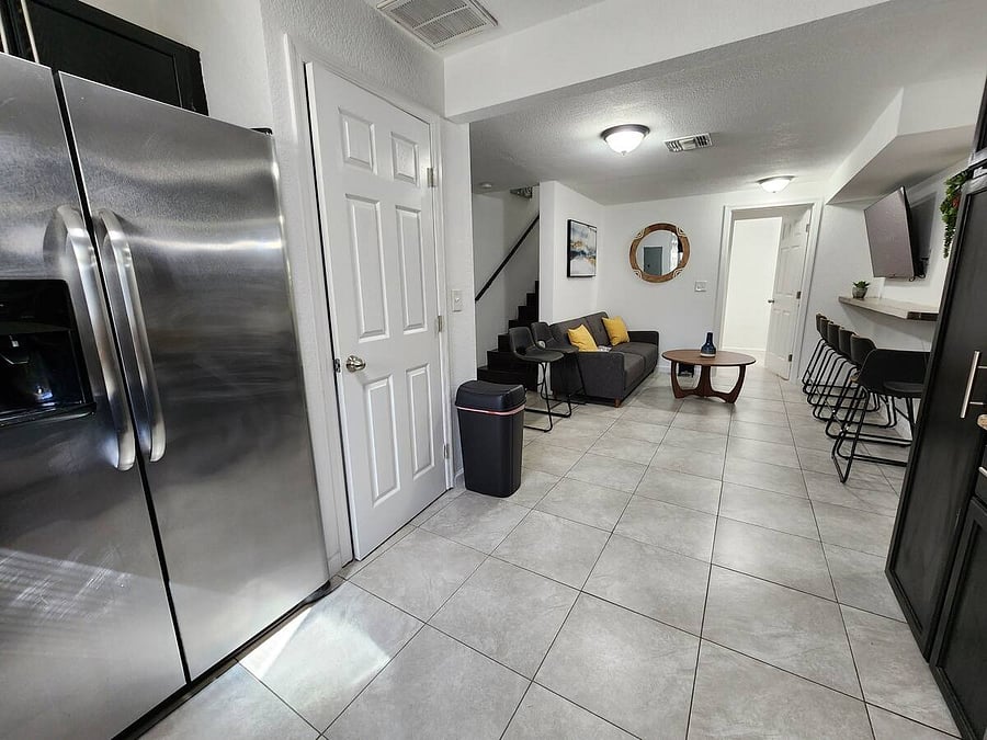 Furnished Finder property 883613_2 photo 3