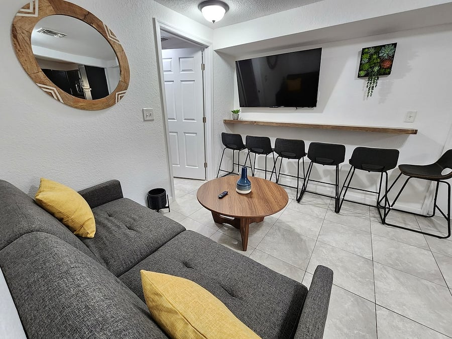 Furnished Finder property 883613_2 photo 14