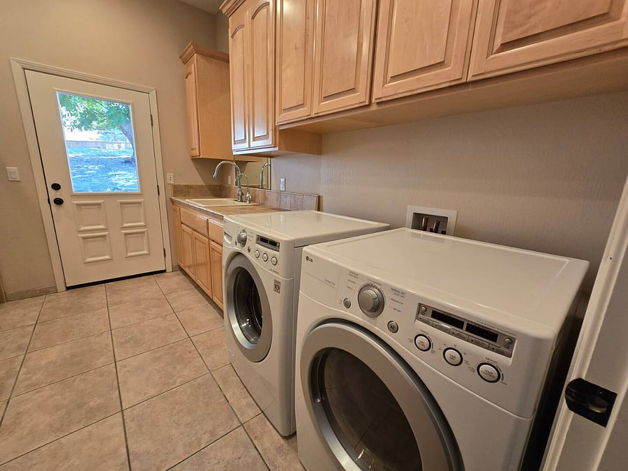 Furnished Finder property 883669_1 photo 23