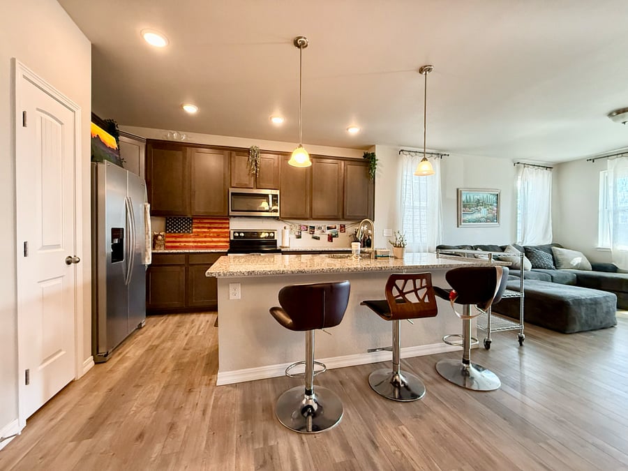 Full Kitchen