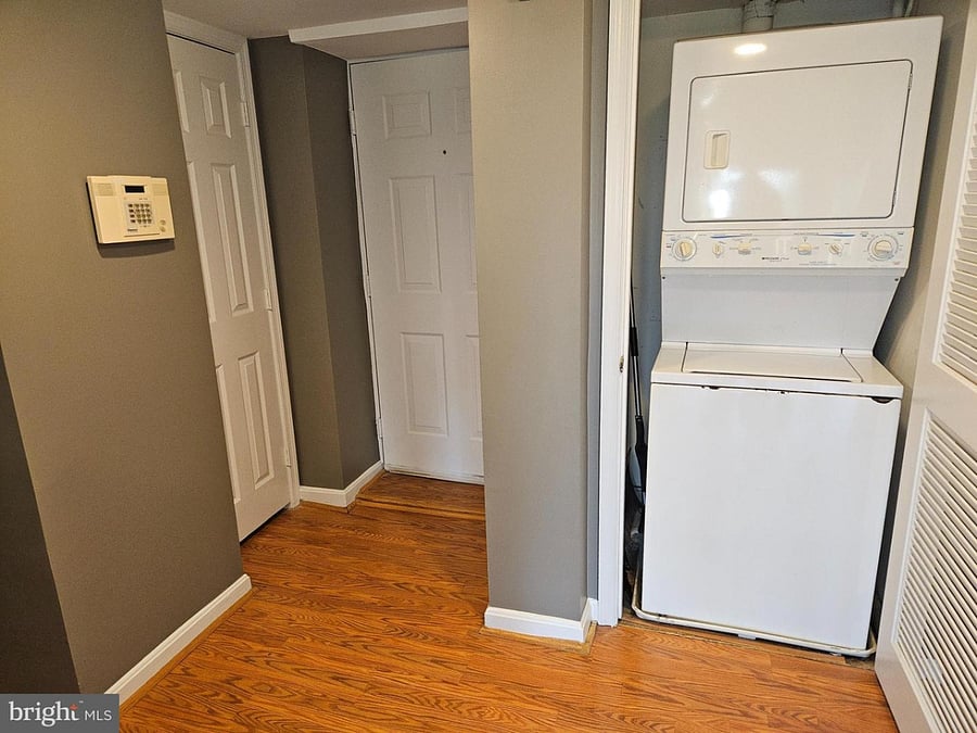Furnished Finder property 883694_1 photo 9