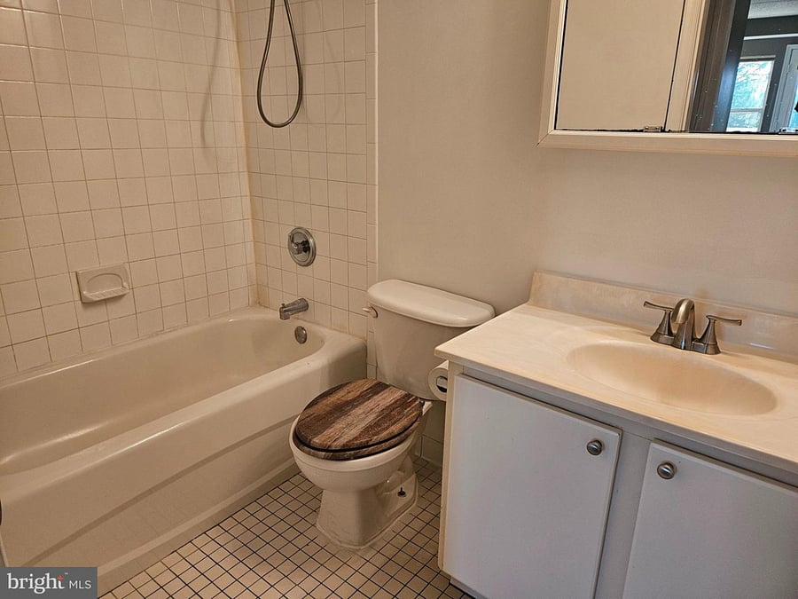 Furnished Finder property 883694_1 photo 16