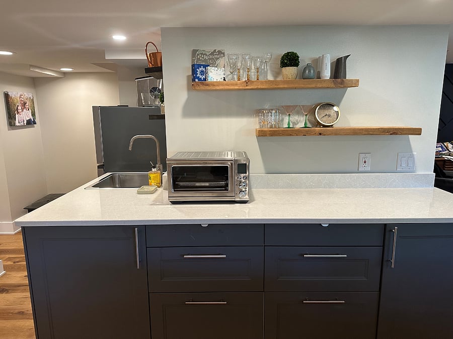 Kitchenette with plenty of storage and counter space