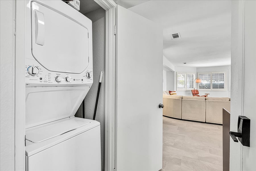 Furnished Finder property 883761_1 photo 15