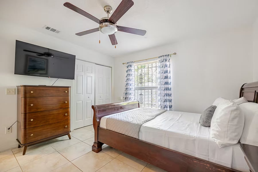 Furnished Finder property 883773_1 photo 16