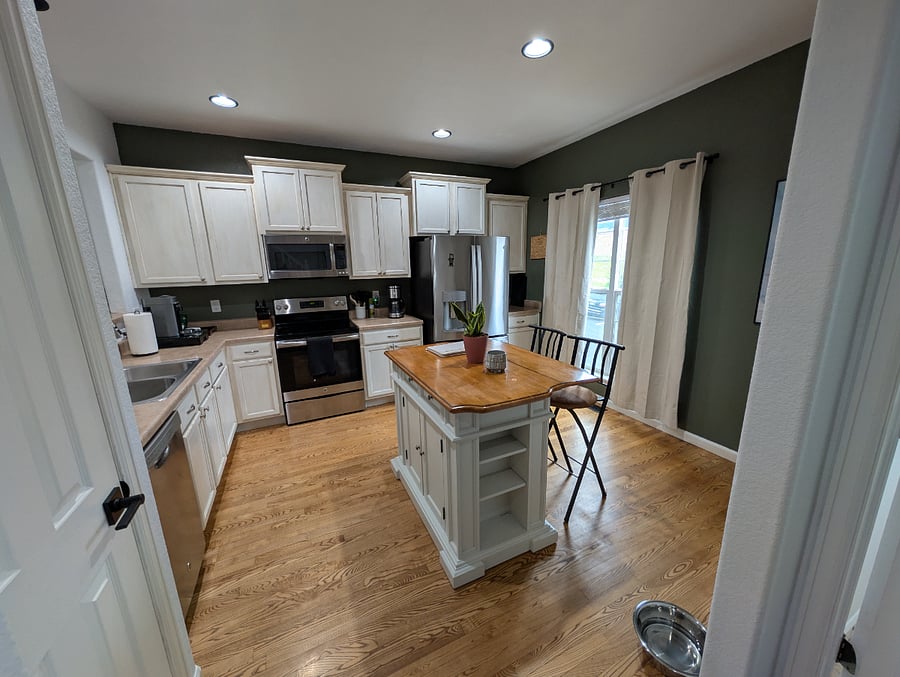 Furnished Finder property 883804_1 photo 22