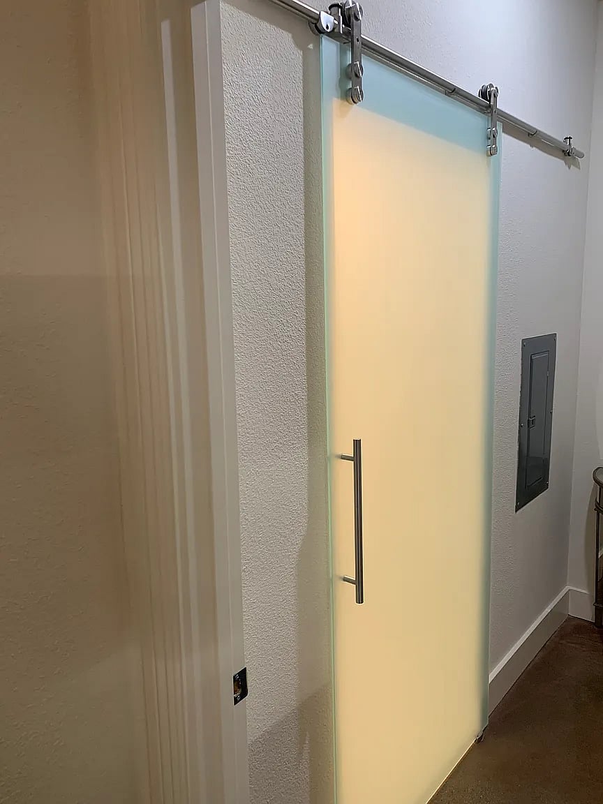 Downstairs en suite bathroom