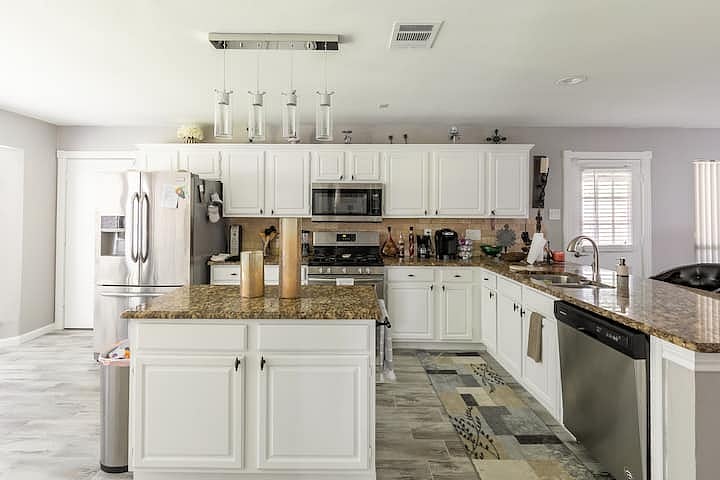 Furnished Finder property 883924_1 photo 8