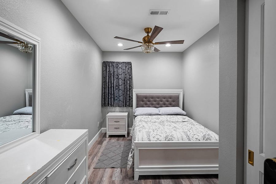 Furnished Finder property 883965_1 photo 18