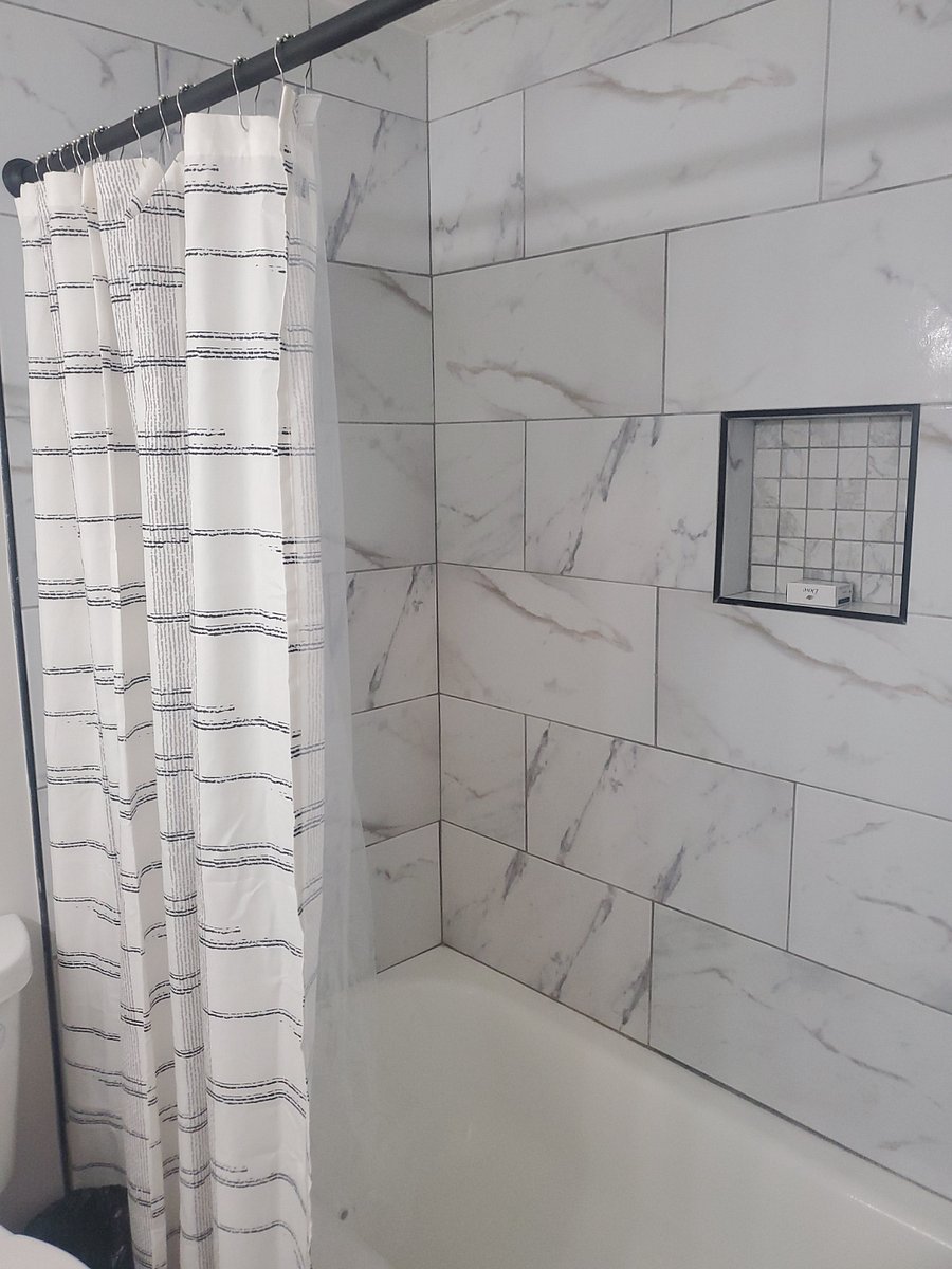 Ensuite bathroom shower