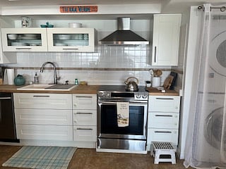 Furnished Finder property 883990_1 photo 21