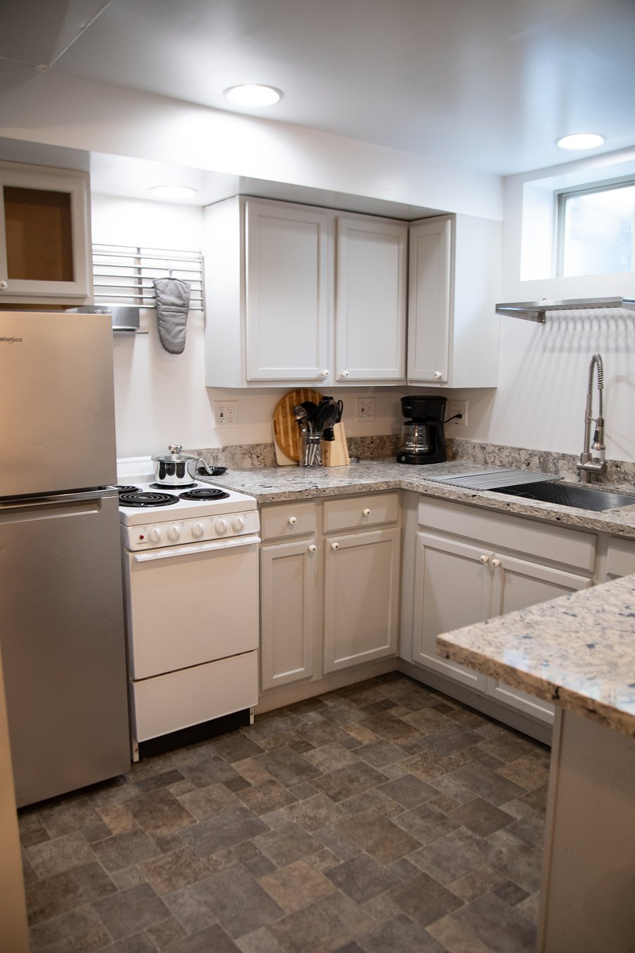 Furnished Finder property 884056_1 photo 8